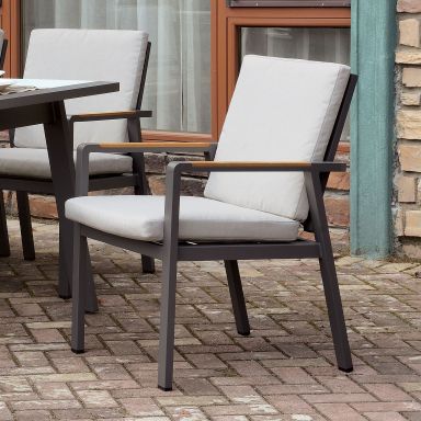 Arm Chair w/ Cushion (6/CTN)
