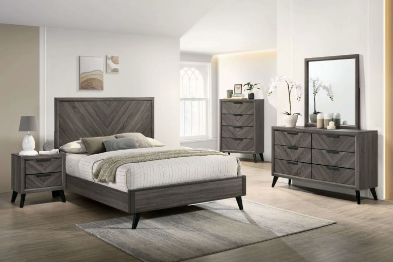 5 Pc. Queen Bedroom Set w/ 2NS